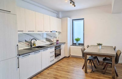 Rental of a spacious 3-room apartment, 273 m², Constanta, Romania